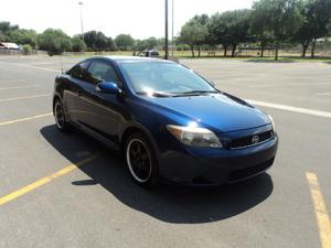 Scion tC 2005 photo 2