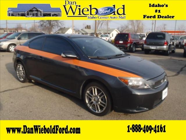 Scion tC 4dr HB Manual Coupe