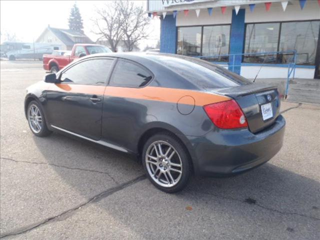 Scion tC 2005 photo 4