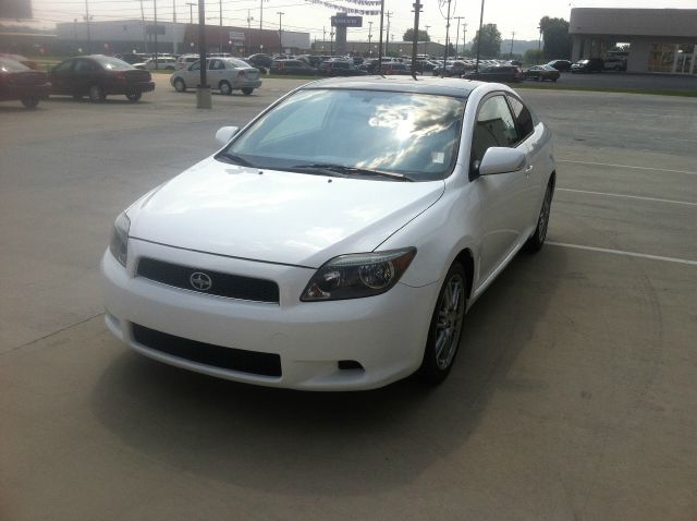 Scion tC 2005 photo 4