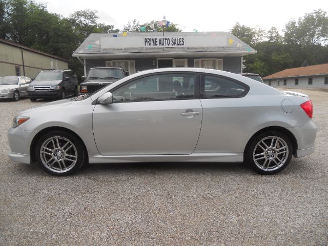 Scion tC 2005 photo 3