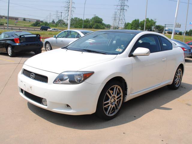 Scion tC 2005 photo 3