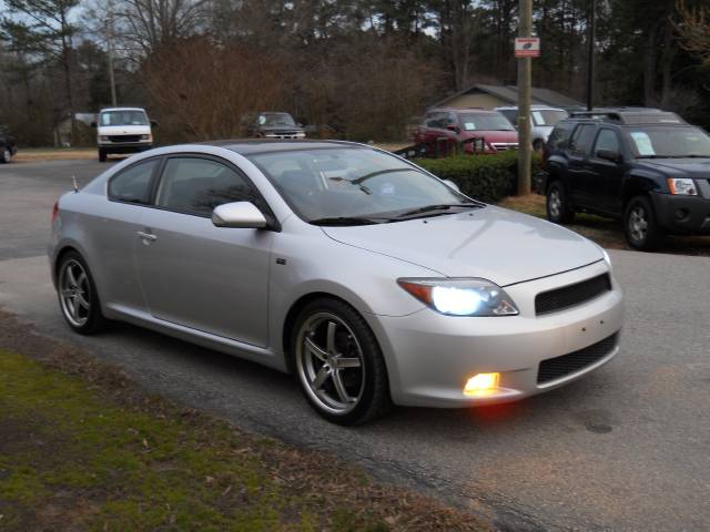 Scion tC 2005 photo 3