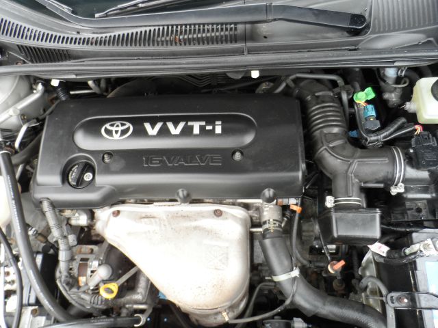 Scion tC 2005 photo 3