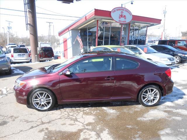 Scion tC 2005 photo 2