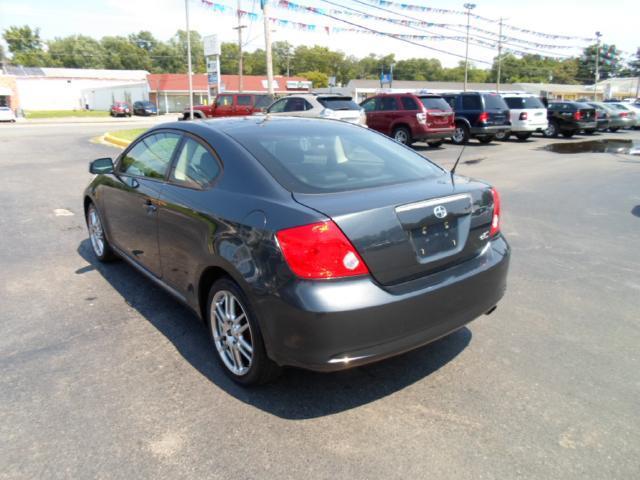 Scion tC 2005 photo 4