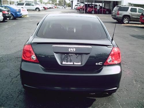 Scion tC 2005 photo 4