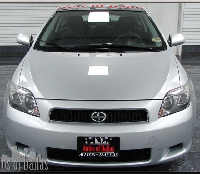 Scion tC 2005 photo 2