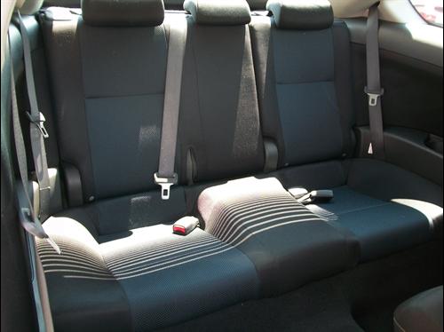 Scion tC 2005 photo 2