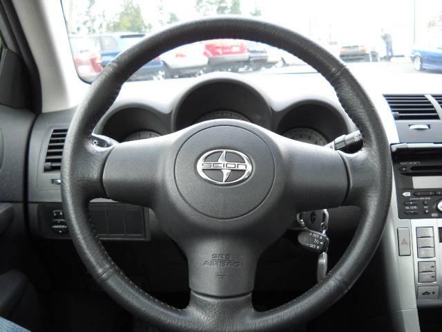 Scion tC 2005 photo 5