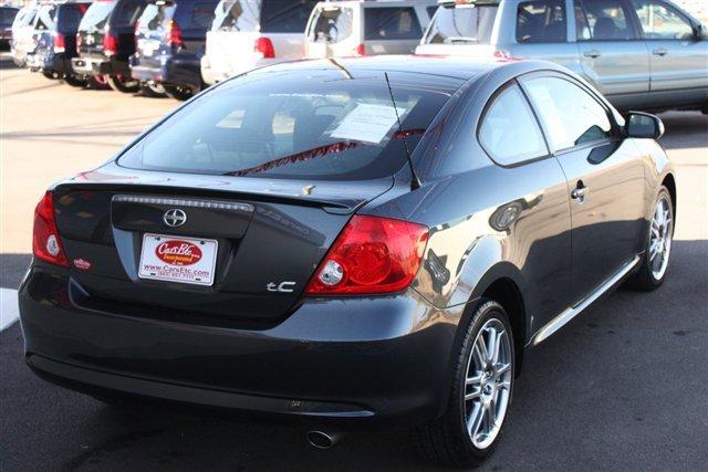 Scion tC 2005 photo 4