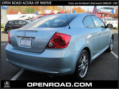 Scion tC 2005 photo 4