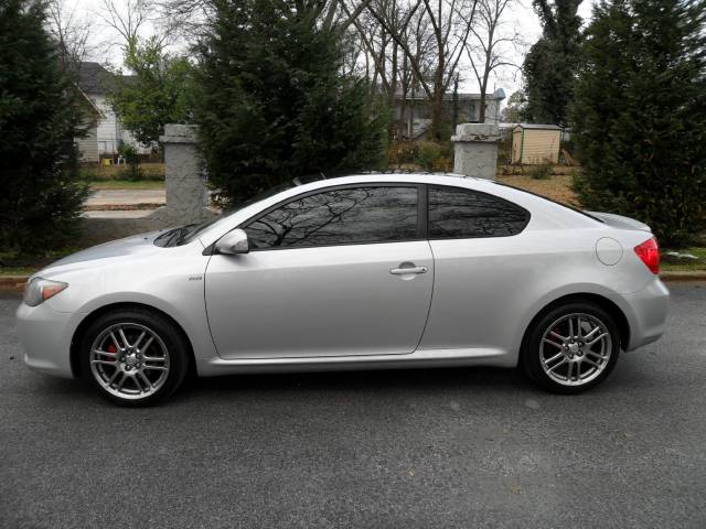 Scion tC 2005 photo 3