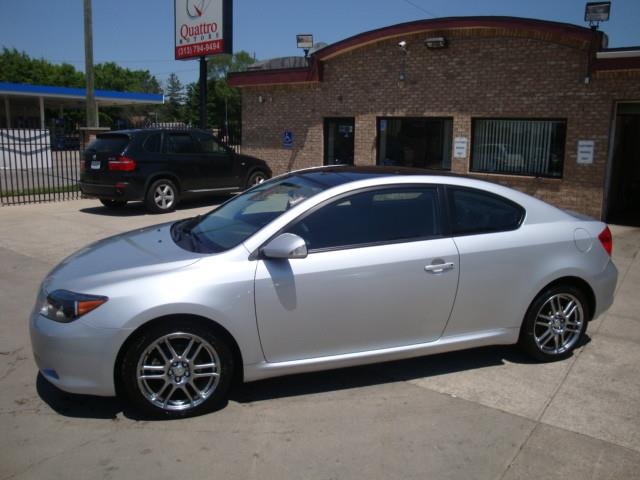 Scion tC 2005 photo 4