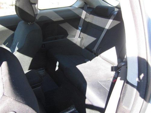 Scion tC 2005 photo 2