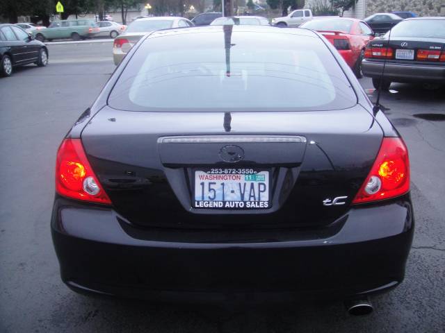 Scion tC 2005 photo 3