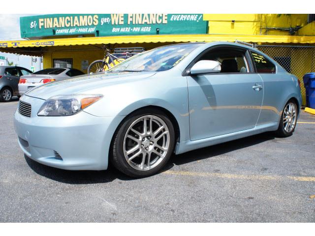 Scion tC 2005 photo 11