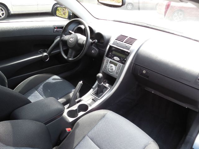 Scion tC 2005 photo 15