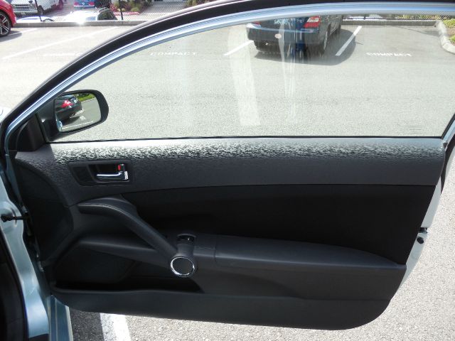 Scion tC 2005 photo 19