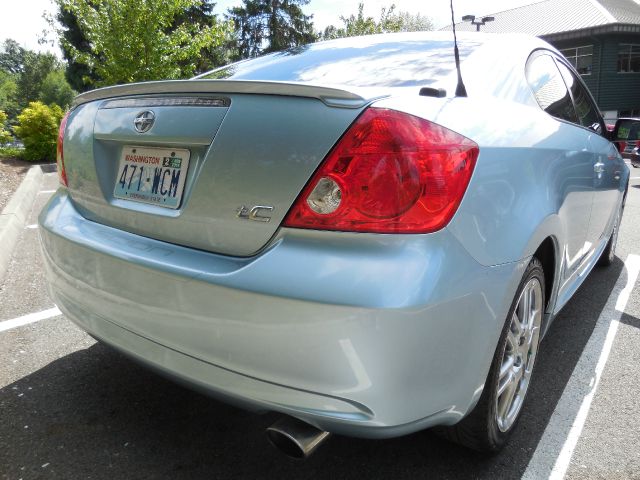 Scion tC 2005 photo 6