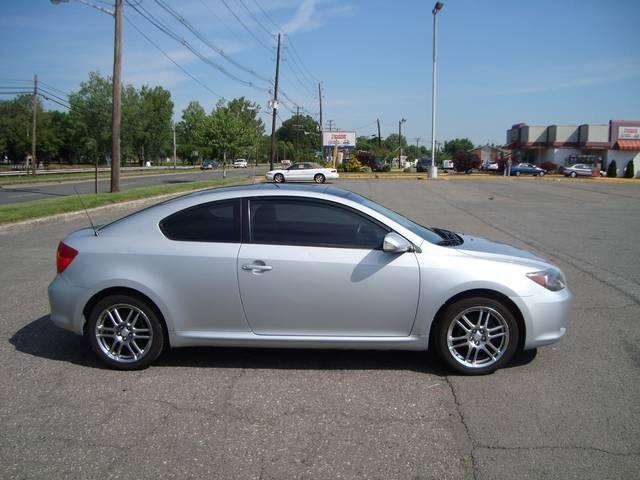 Scion tC 2005 photo 3