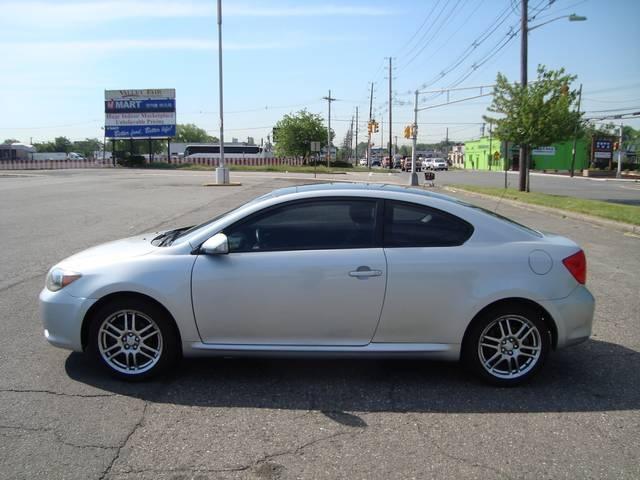 Scion tC 2005 photo 4