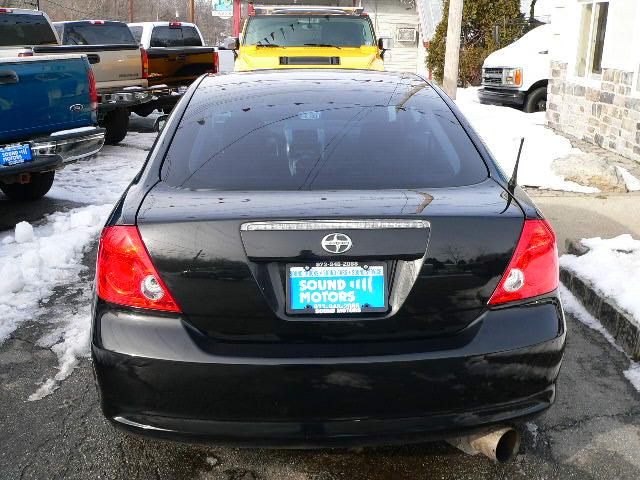Scion tC 2005 photo 4