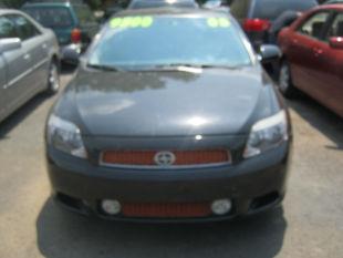 Scion tC 2005 photo 1