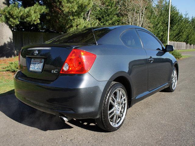 Scion tC 2005 photo 3