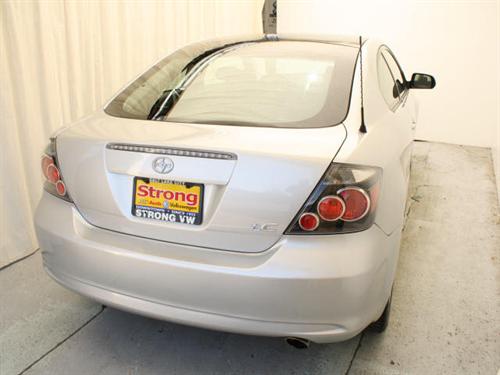 Scion tC 2005 photo 3
