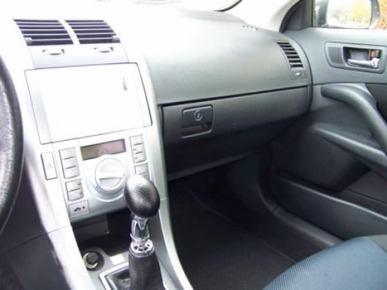 Scion tC 2005 photo 1
