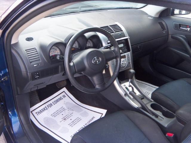 Scion tC 2005 photo 4
