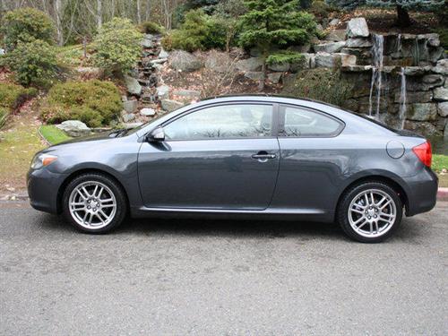 Scion tC 2006 photo 2
