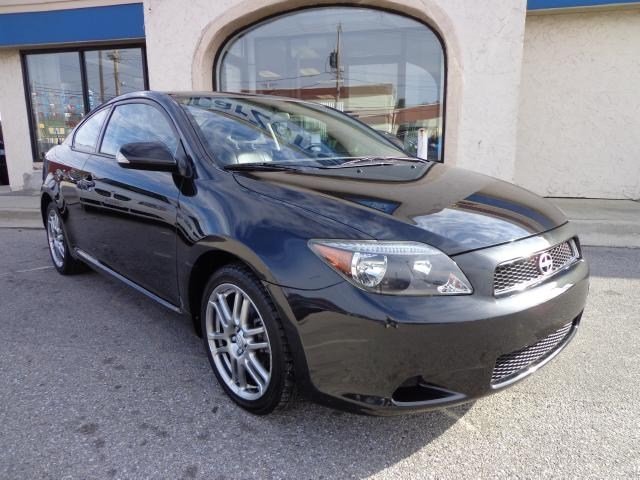 Scion tC 2006 photo 1
