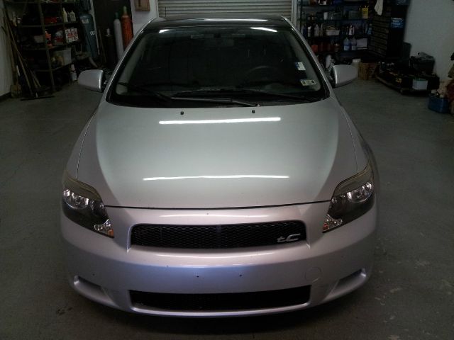 Scion tC 2006 photo 3