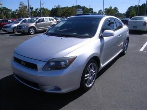 Scion tC 2006 photo 2