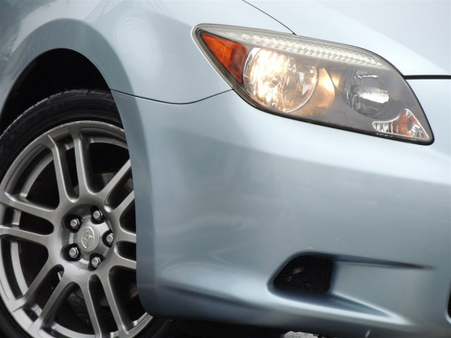 Scion tC 2006 photo 2