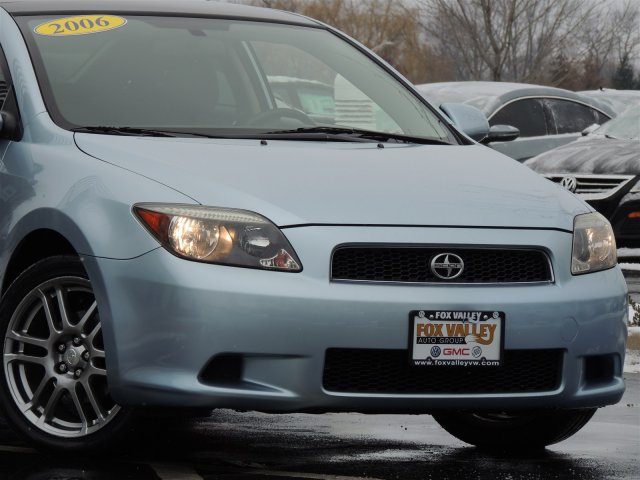 Scion tC 2006 photo 1