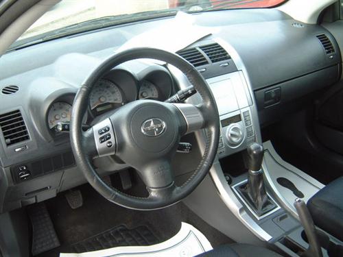 Scion tC 2006 photo 1
