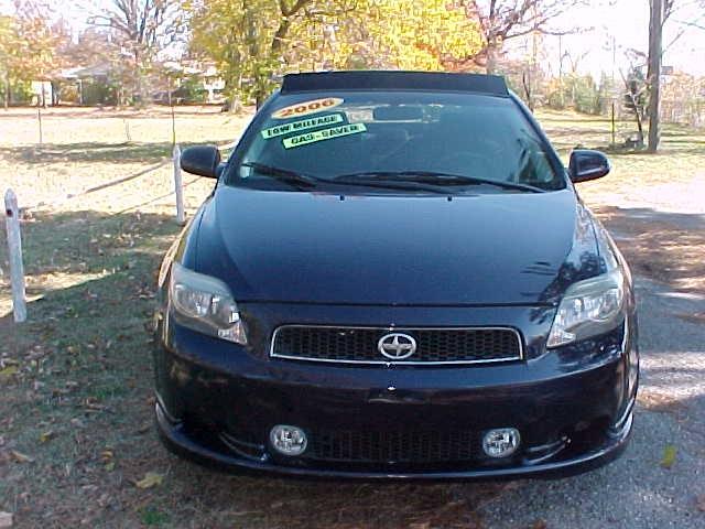 Scion tC 2006 photo 1