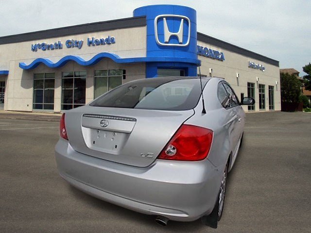 Scion tC 2006 photo 2