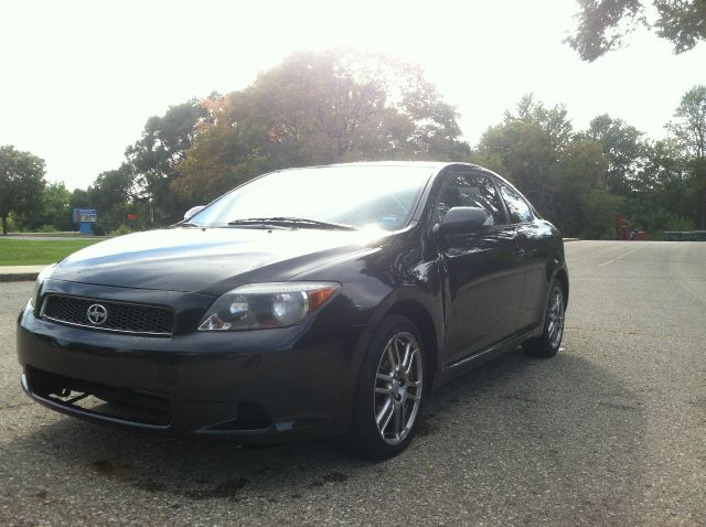 Scion tC 2006 photo 1