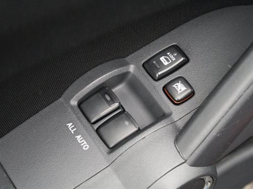 Scion tC 2006 photo 2