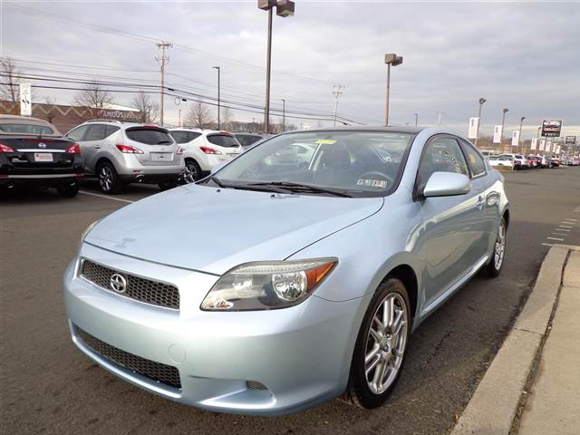 Scion tC 2006 photo 1