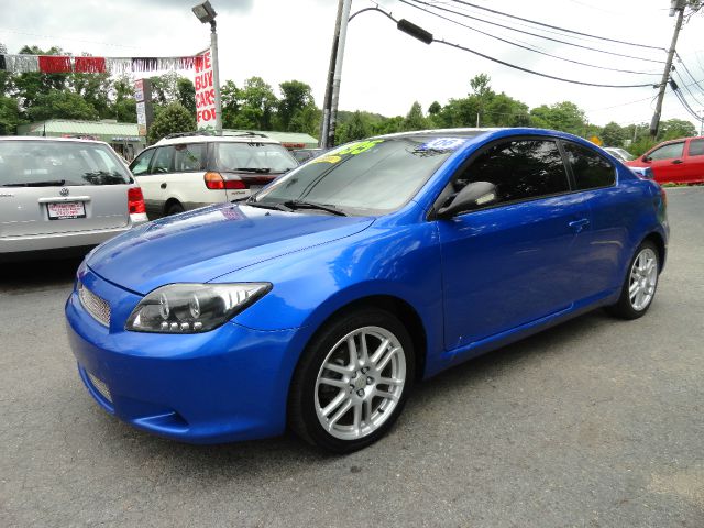 Scion tC 2006 photo 1