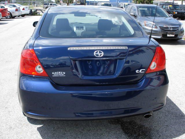 Scion tC 2006 photo 4