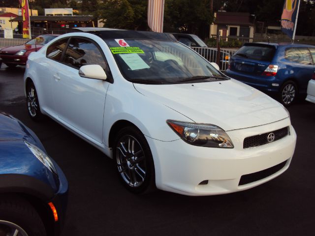 Scion tC 2006 photo 4