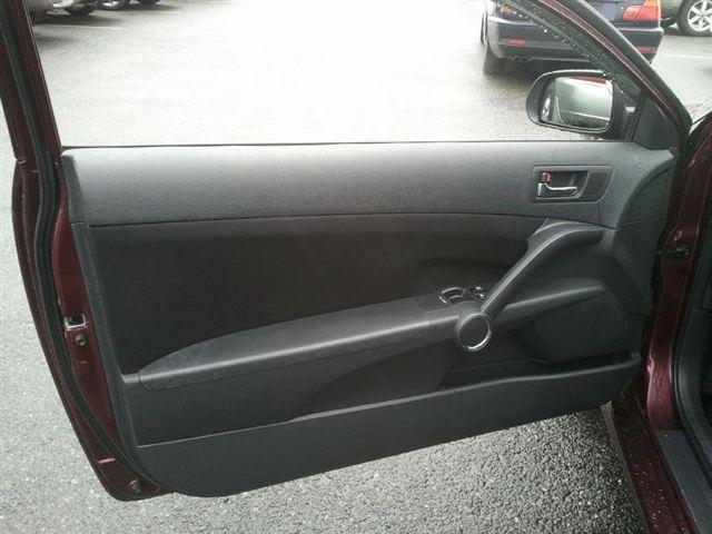 Scion tC 2006 photo 1