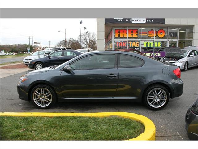Scion tC 2006 photo 1