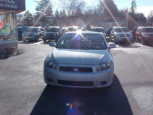 Scion tC 2006 photo 1